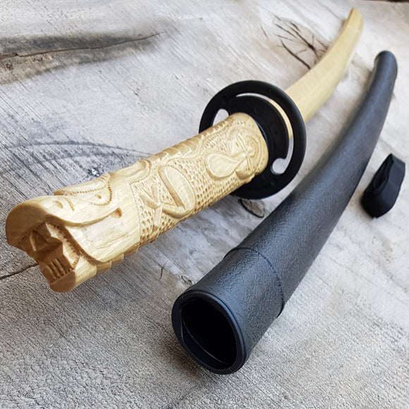 Wooden bokken Daito Deluxe Dragon with patterned rubber tsuba and dome, plastic saya for Iaido - European Hornbeam