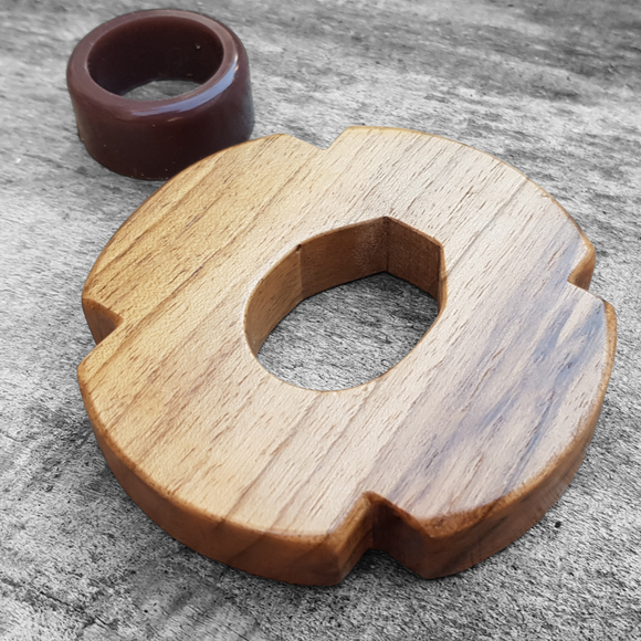 Wooden tsuba (garda) for bokken - Natural Wood Walnut