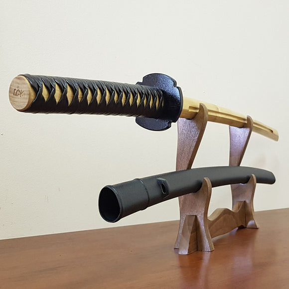 Wooden daito bokken with groove, tsuba, plastic saya and tsukamaki - Japanese sword 102 cm (40.1