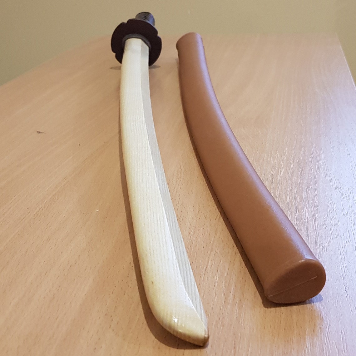 Wooden bokken daito with brown plastic tsuba, plastic saya and tsukamaki - Japanese sword 102 cm (40.1") for Aikido and Iaido - Ash