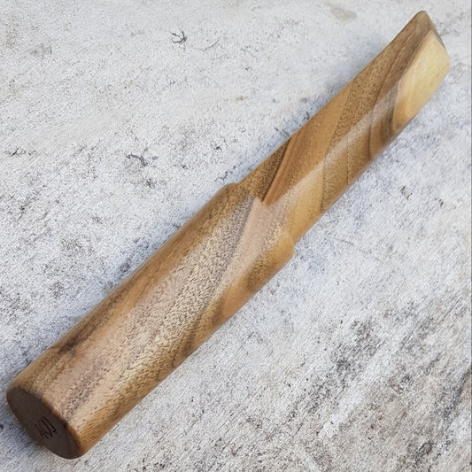 Wooden tanto - Japanese style - Walnut