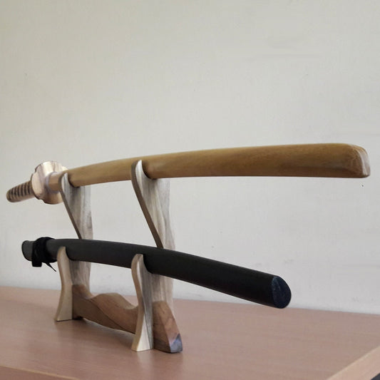 Wooden bokken Daito Deluxe with tsuba, plastic saya for Iaido - Robinia Wood