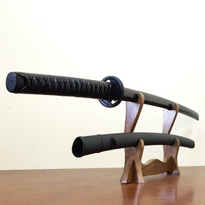Wooden bokken Daito 102 cm (40.1") with patterned rubber tsuba, plastic saya and tsukamaki - European Hornbeam