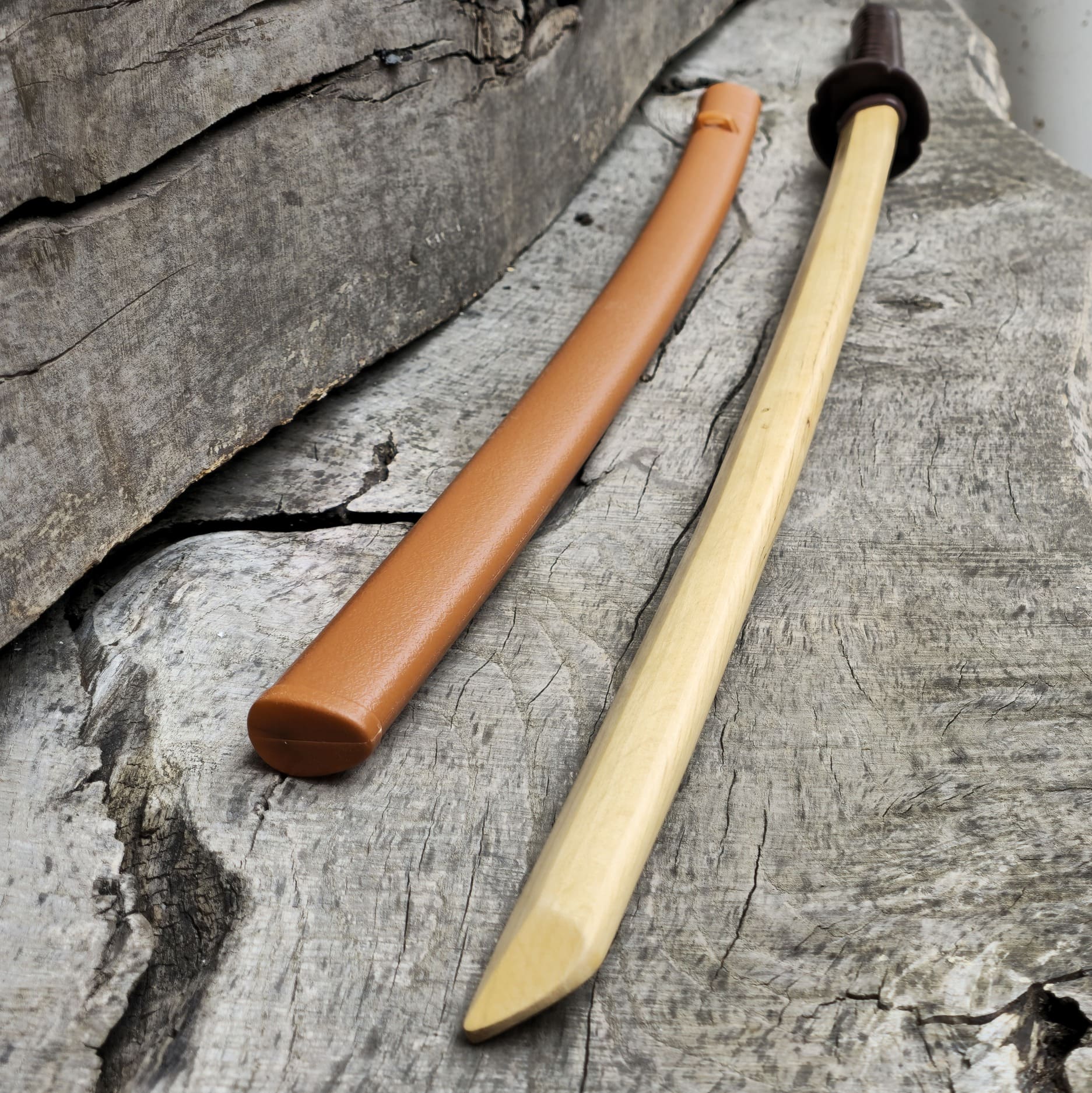 Premium wooden bokken for martial arts training, designed for kendo, aikido, and samurai practice. Durable wood with a smooth finish for optimal handling