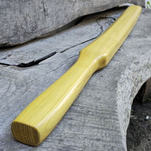 Heavy wooden suburito bokken for strength and technique training in kendo and aikido. Made from solid hardwood with a smooth, balanced design.