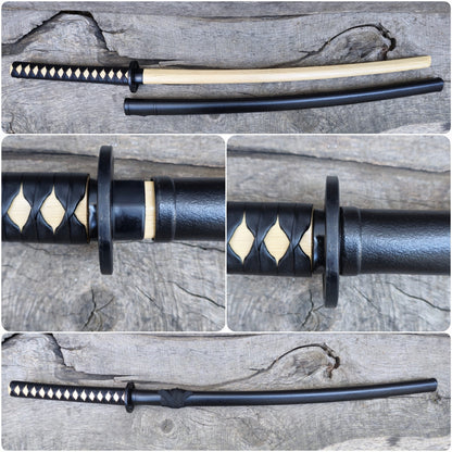 Wooden bokken Daito 102 cm (40.1") with patterned rubber tsuba, plastic saya and tsukamaki - European Hornbeam