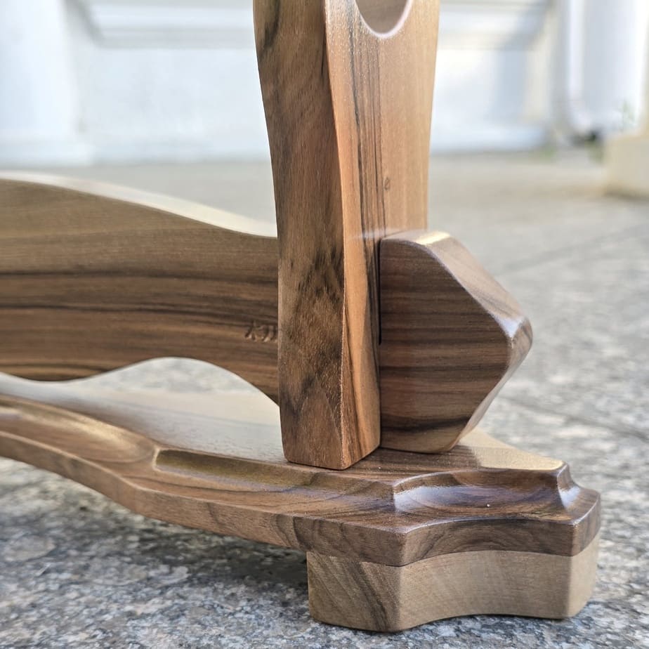Wooden display for katana, jo, bokken