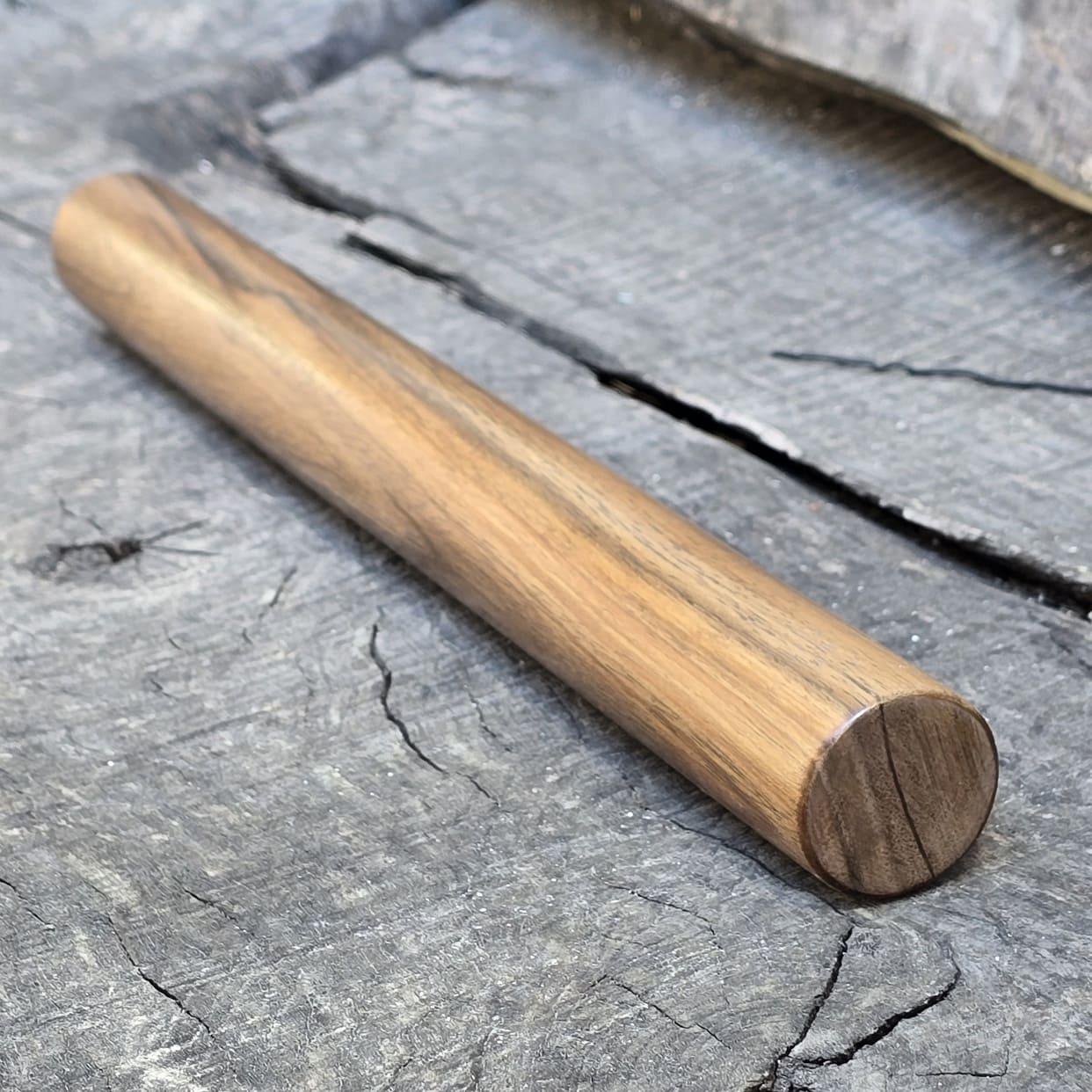 Tanbon wooden training short stick - Walnut