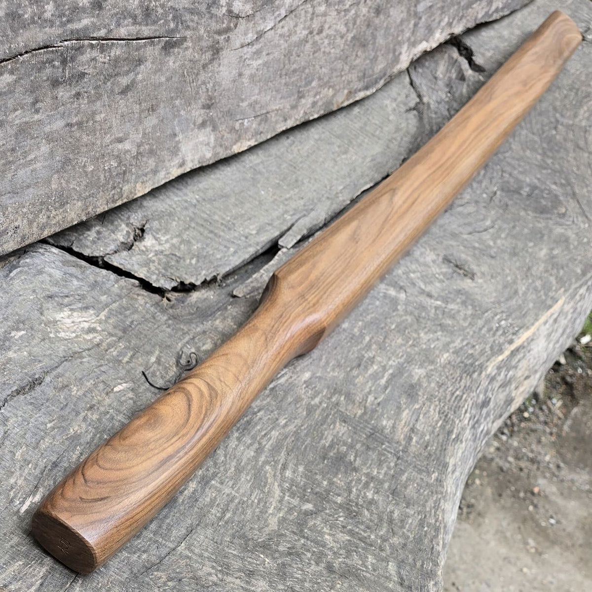 Suburito - heavy bokken, has a wide long blade, often in the form of an oar.