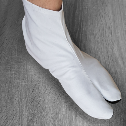 Traditional Japanese tabi for martial arts and stage performance”