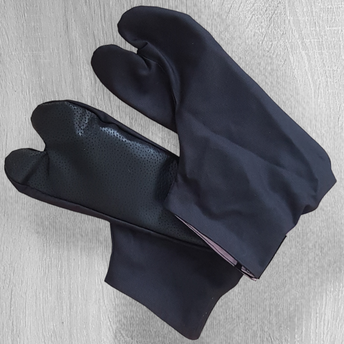 Split-toe tabi socks for kendo, aikido, and karate