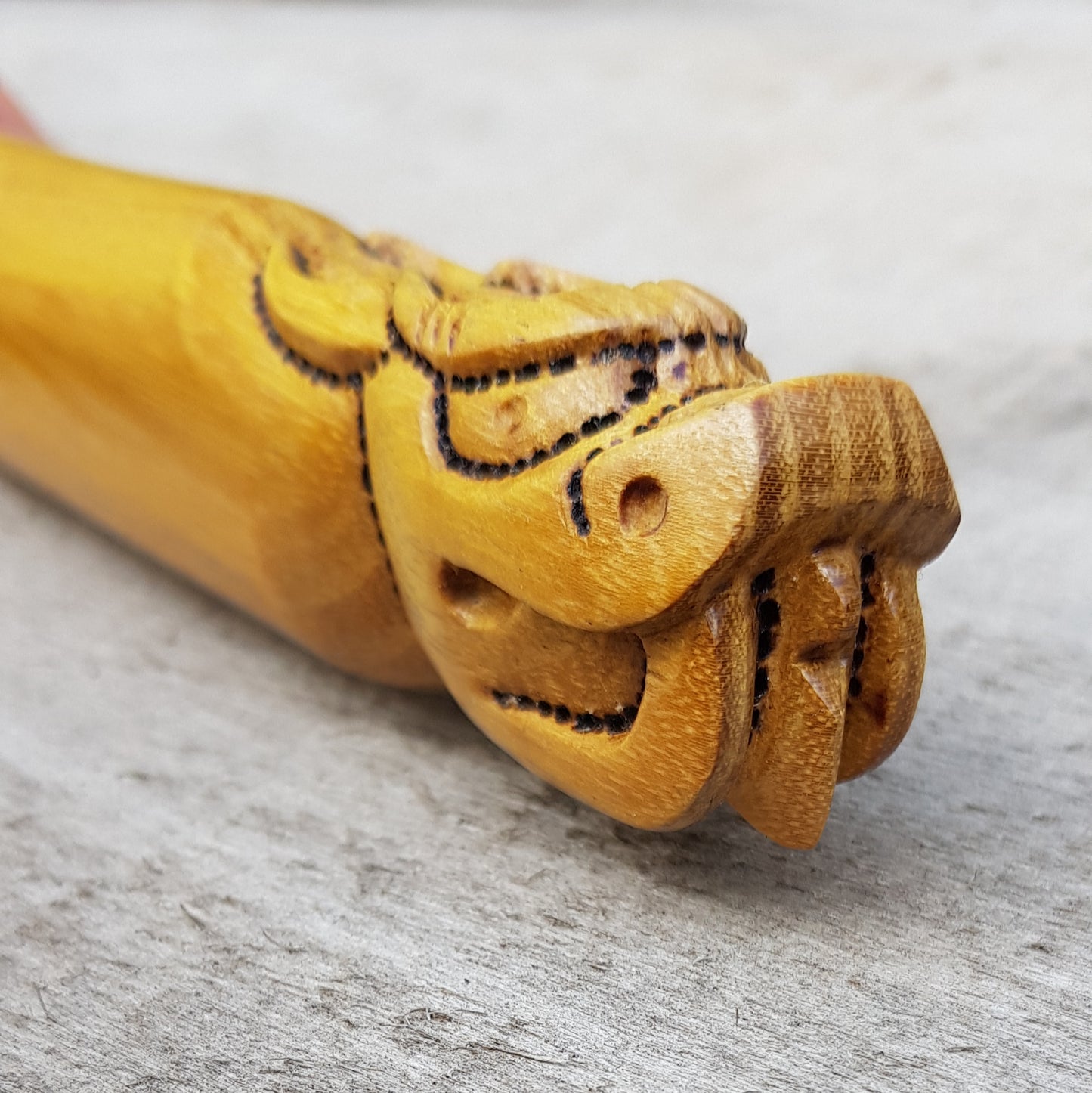 Wooden knife tanto Deluxe Dragon - Robinia Wood