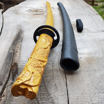 Wooden bokken Daito Deluxe Dragon with patterned rubber tsuba and dome, plastic saya for Iaido - Robinia