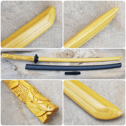 Wooden bokken Daito Deluxe Dragon with patterned rubber tsuba and dome, plastic saya for Iaido - Robinia