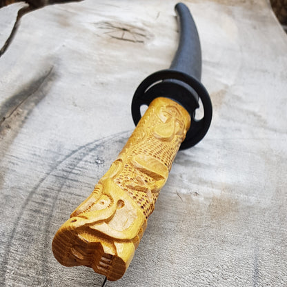Wooden bokken Daito Deluxe Dragon with patterned rubber tsuba and dome, plastic saya for Iaido - Robinia