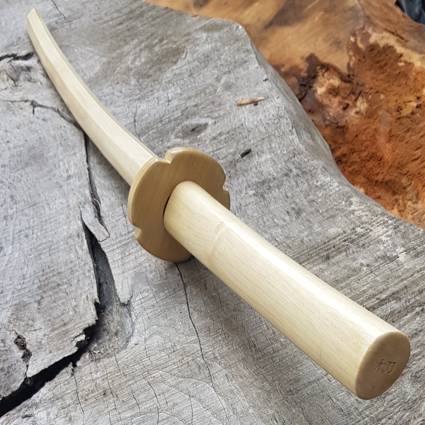 Japanese Bokken Daito 102 (40.1") with tsuba - Aikido,Kendo - European hornbeam