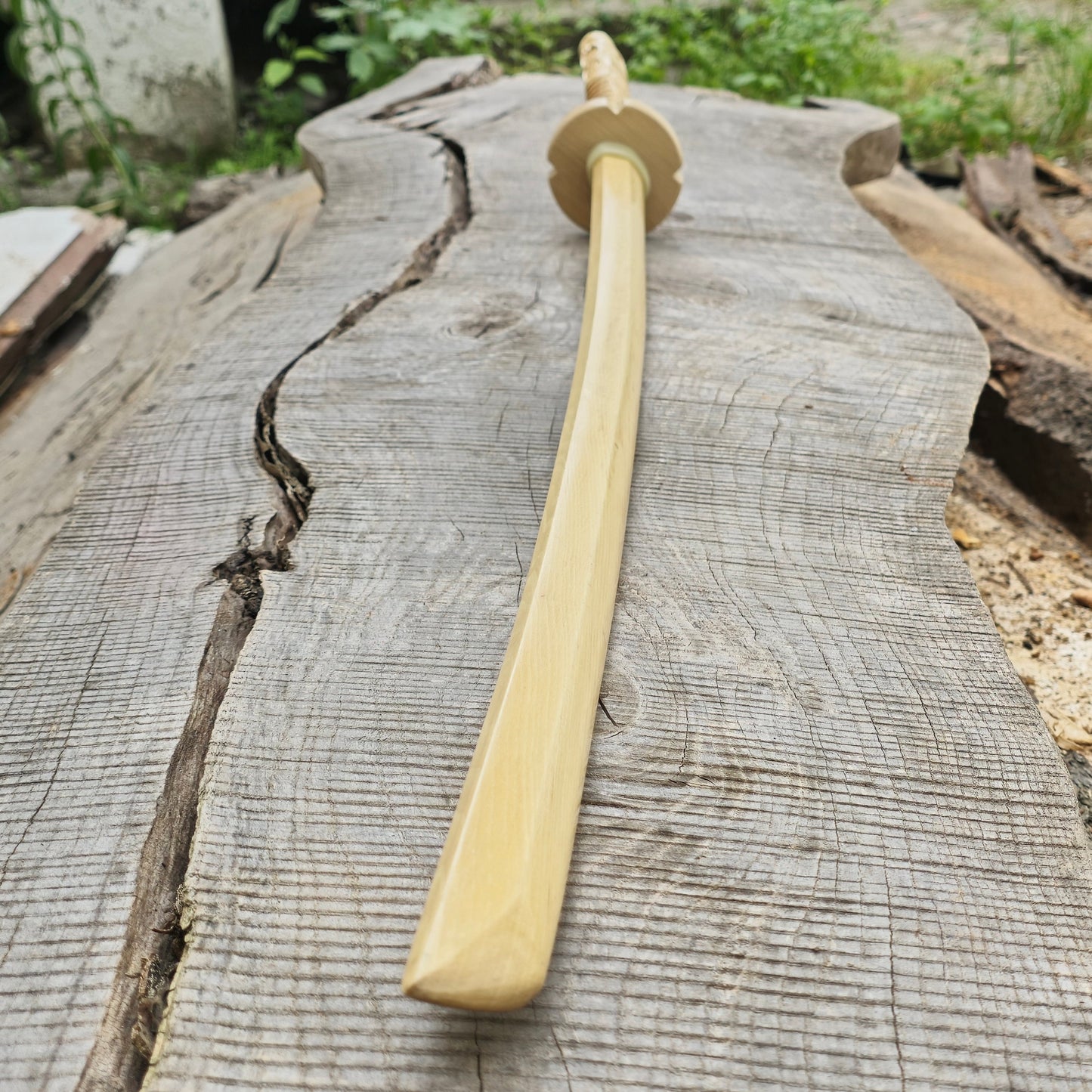 Wooden Bokken Daito Deluxe Dragon 102 (40.1") cm with tsuba- Aikido, Kenjutsu - European Hornbeam