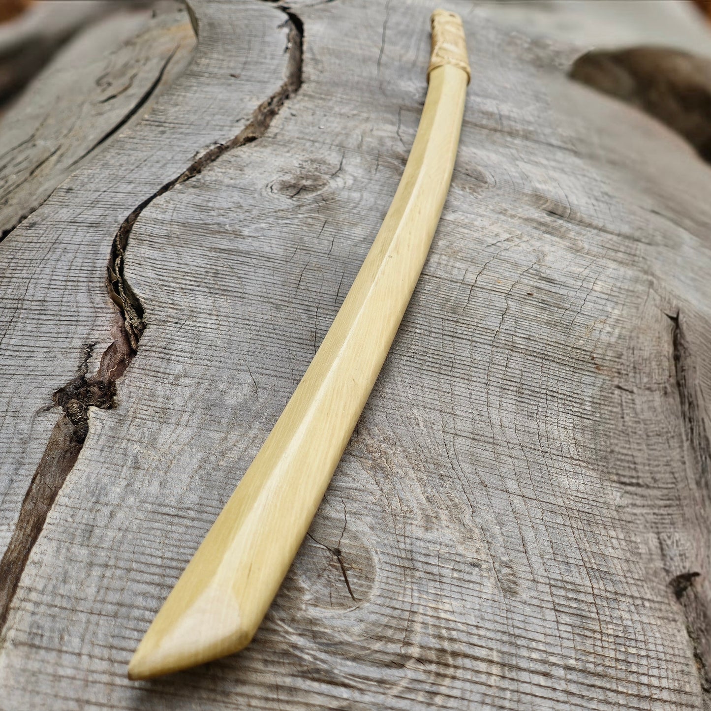 Wooden Bokken Daito Deluxe Dragon 102 (40.1") cm - Aikido, Kenjutsu -  European Hornbeam