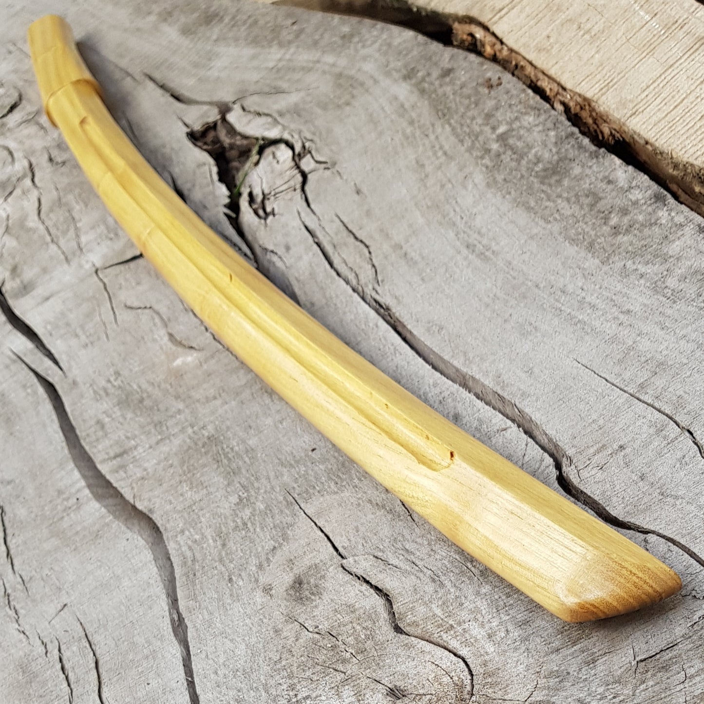 Japanese Bokken Daito 102 (40.1") with groove - Aikido, Kendo - Robinia Wood