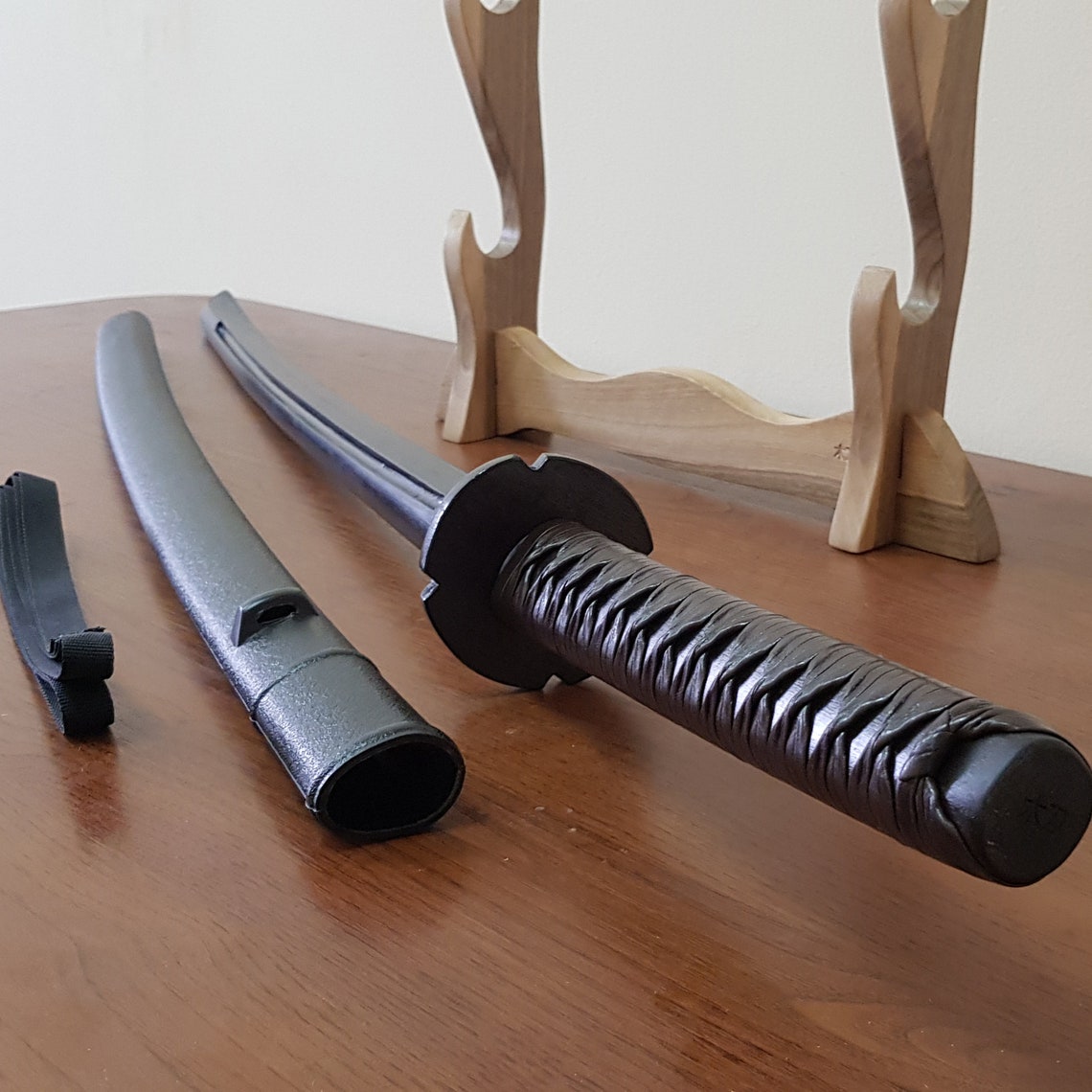 Wooden daito bokken with groove, tsuba, plastic saya and tsukamaki - Japanese sword 102 cm (40.1") for Aikido and Kendo - Robinia Wood