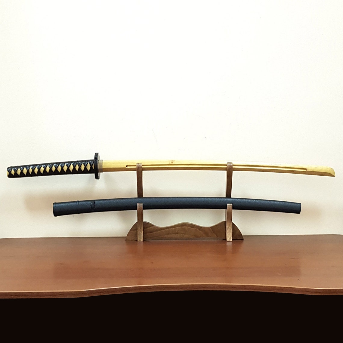 Wooden daito bokken with groove, tsuba, plastic saya and tsukamaki - Japanese sword 102 cm (40.1") for Aikido and Kendo - Robinia Wood