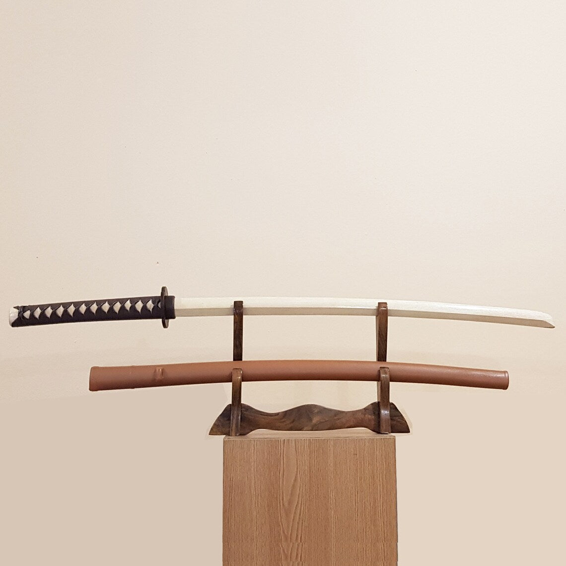 Wooden bokken daito with brown plastic tsuba, plastic saya and tsukamaki - Japanese sword 102 cm (40.1") for Aikido and Iaido - Ash