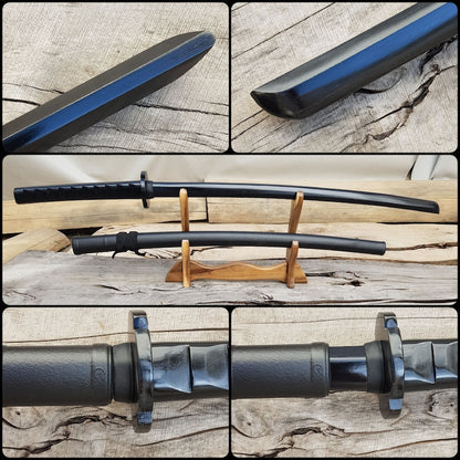 Wooden bokken Daito Deluxe with tsuba, plastic saya for Iaido - Robinia Wood