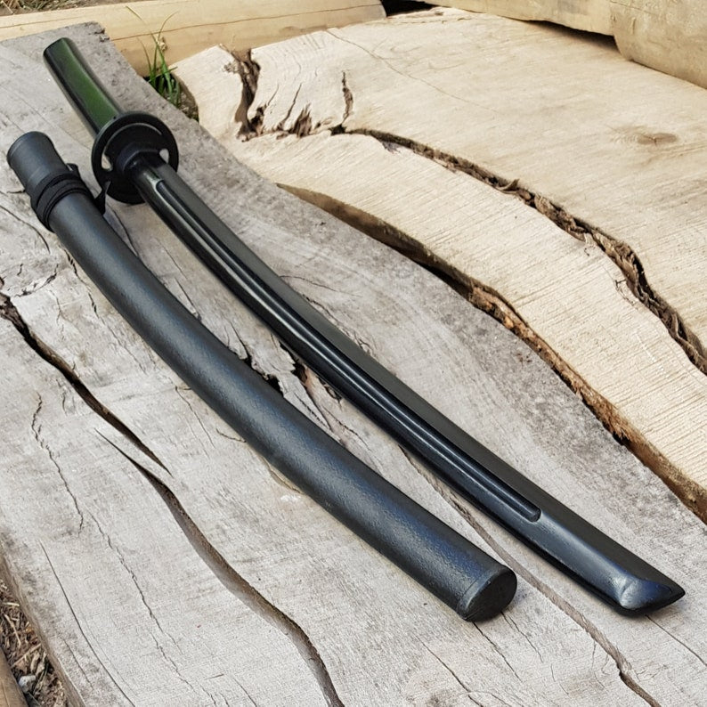 Wooden bokken Daito 102 cm (40.1") with groove, patterned rubber tsuba and dome, plastic saya for Aikido and Iaido - Robinia Wood