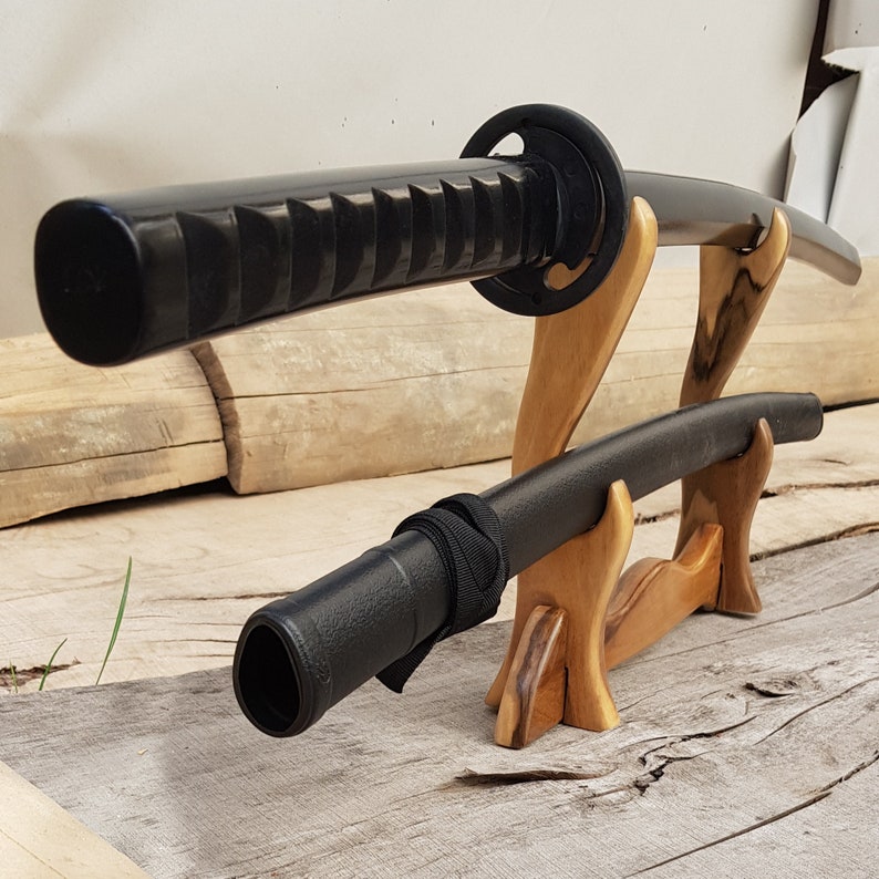 Wooden bokken Daito Deluxe with patterned rubber tsuba and dome, plastic saya for Iaido - European Hornbeam