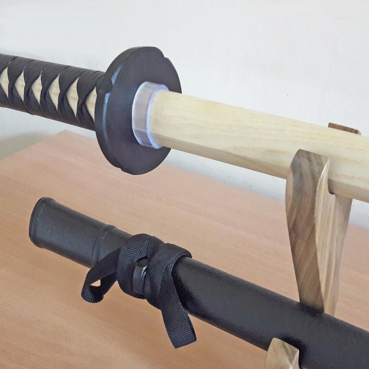 Wooden bokken Daito 102 cm (40.1") with tsuba, plastic saya and tsukamaki - for Aikido and Iaido - European Ash