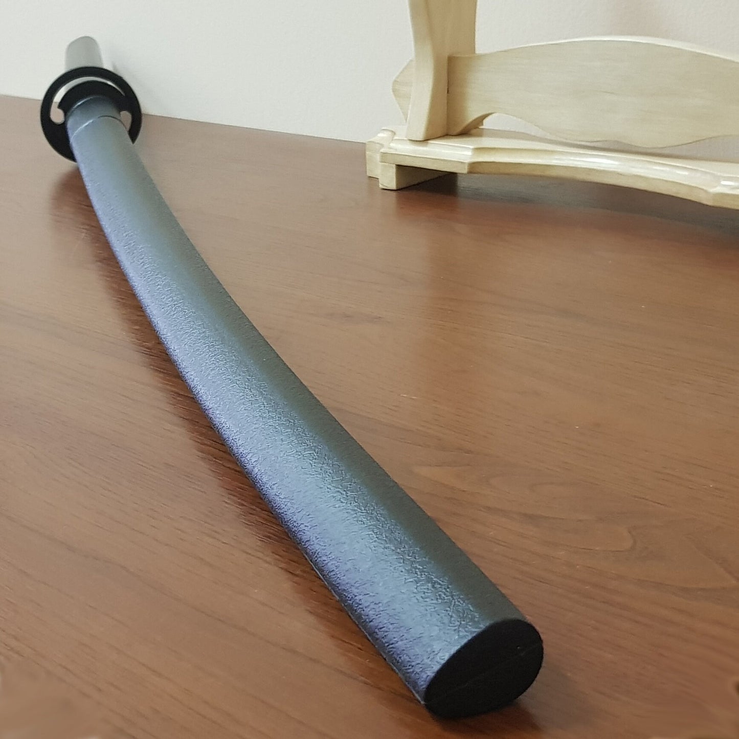 Wooden bokken Daito 102 cm (40.1") with patterned rubber tsuba and dome, plastic saya for Aikido and Kendo - Robinia Wood