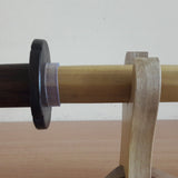 Японський Bokken Daito 102 (40,1") з коричневою канавкою, рукояткою та цубою - Robinia Wood
